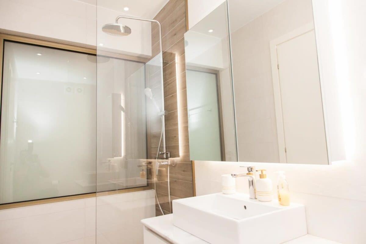 Comfortable 2 Bd Apt Near Sintagma Square Athen Eksteriør billede