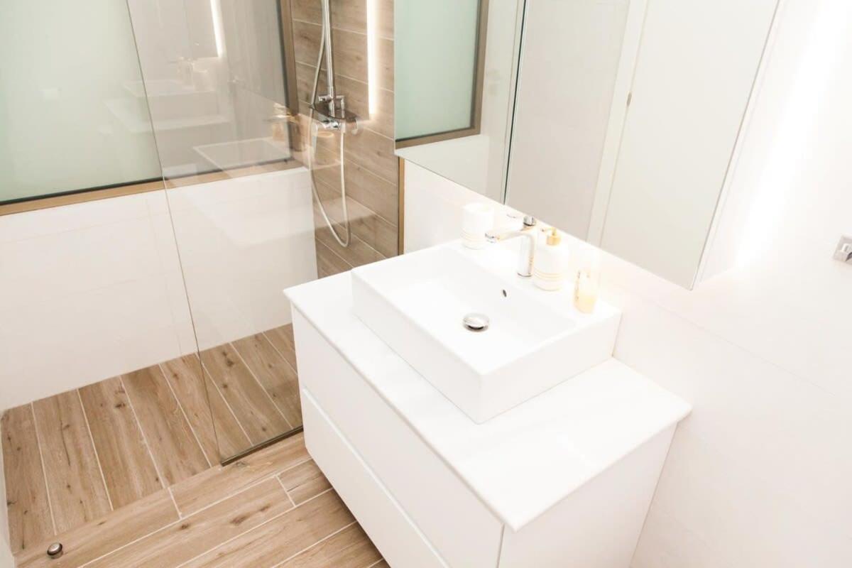 Comfortable 2 Bd Apt Near Sintagma Square Athen Eksteriør billede